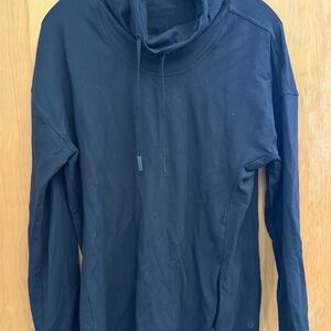 lululemon athletica Black funnel neck lightweight sweatshirt - Size 6